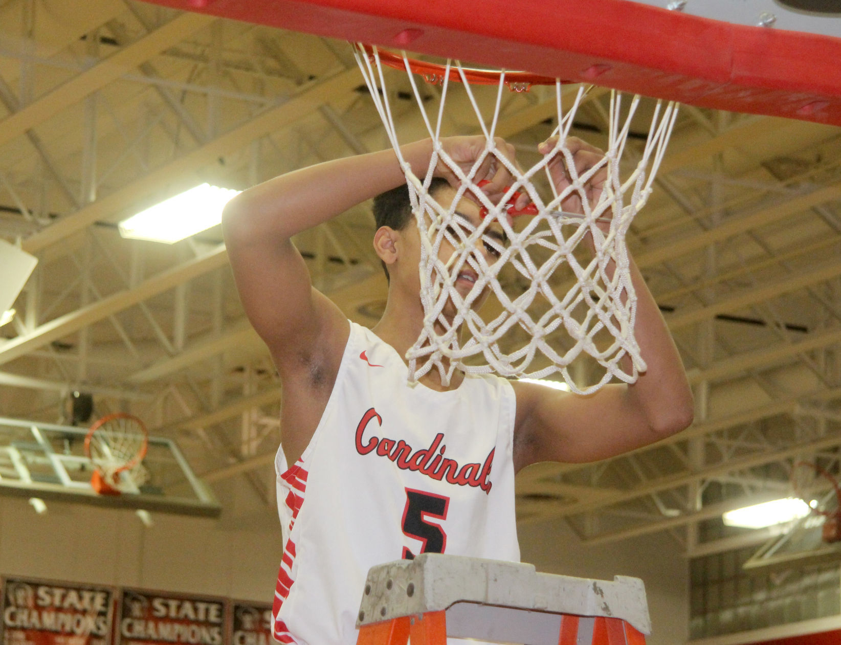 D.C. Everest at Chi-Hi boys basketball 3-7-20